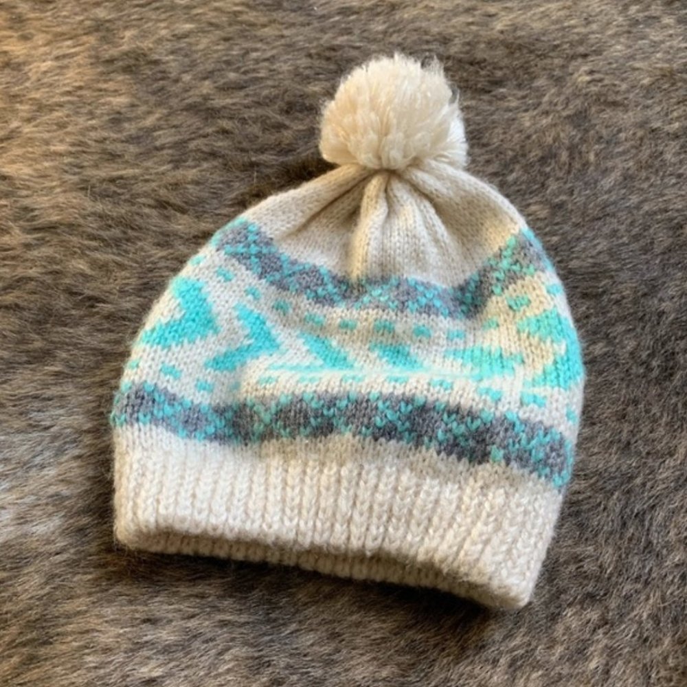 Forever 21 Pom Pom beanie